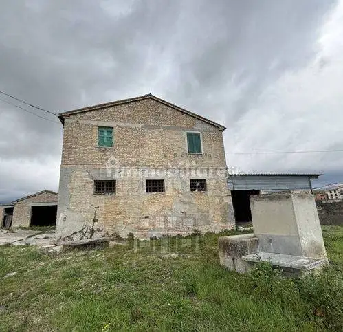 Rustico, buono stato, 300 m², Campli - foto 4