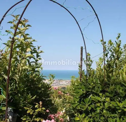 Villa unifamiliare, buono stato, 300 m², Colonnella - foto 4