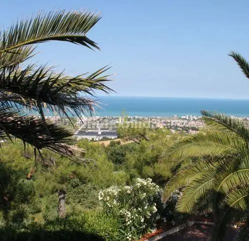 Villa unifamiliare, buono stato, 300 m², Colonnella - foto 5