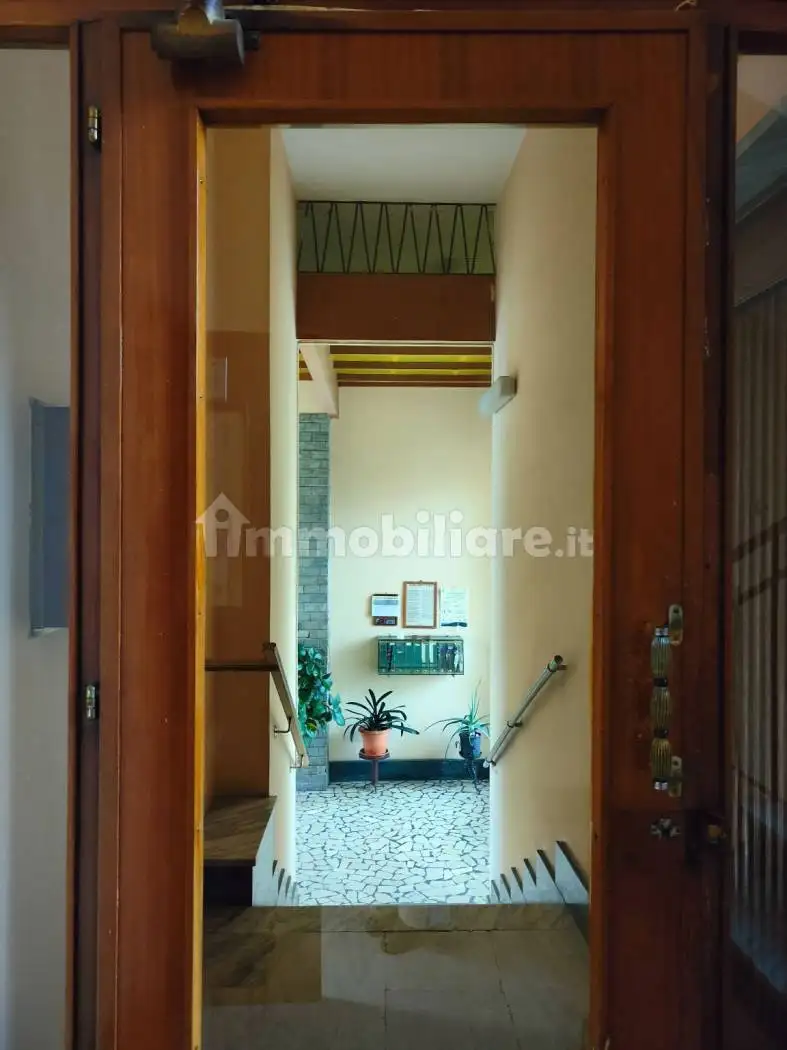 Trilocale via Ex Internati 17, Centro, Castellamonte - foto 2