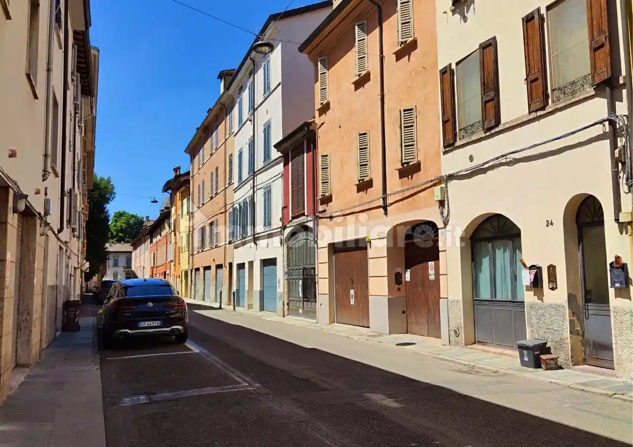 Appartamento in vendita a Parma