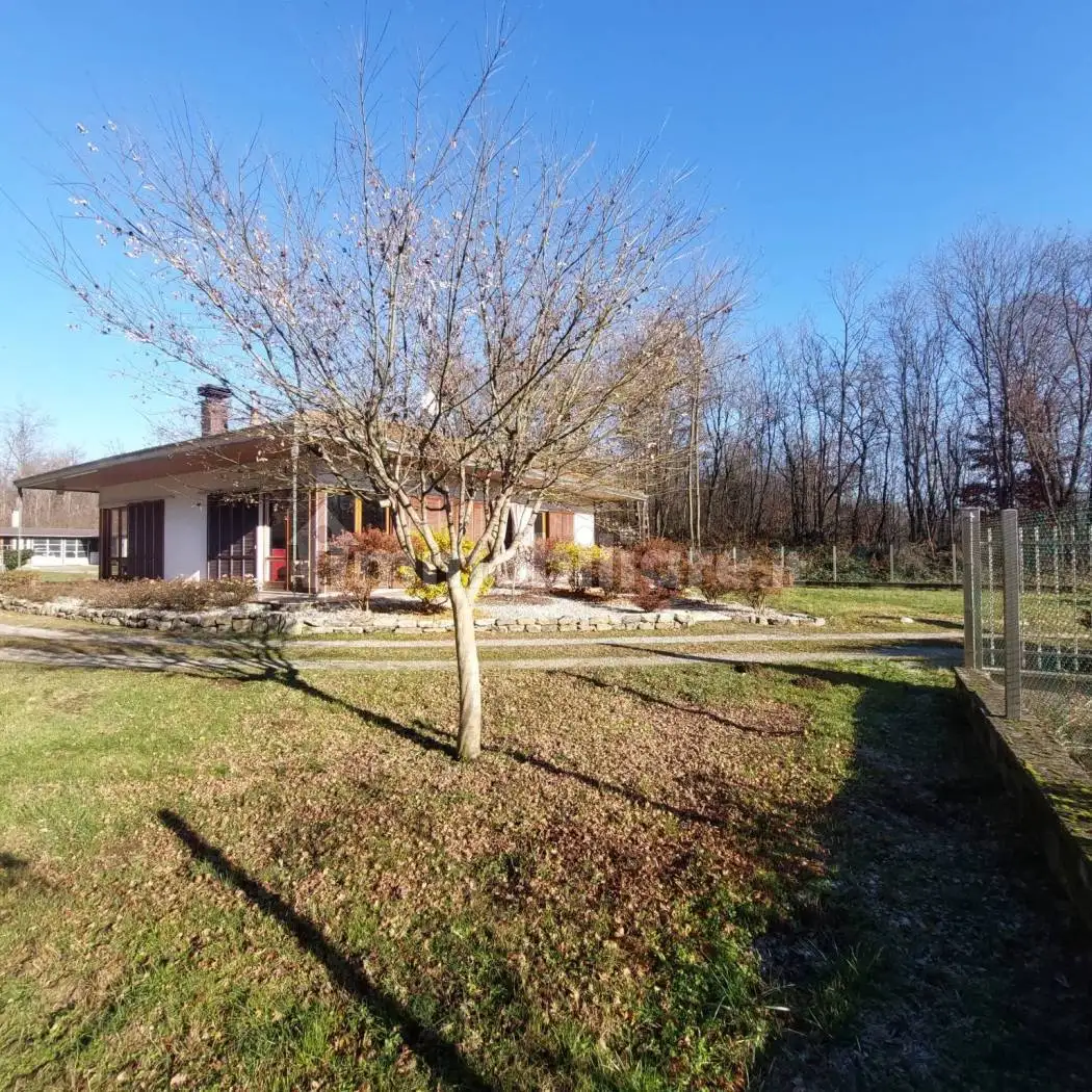 Villa in vendita a Arsago Seprio