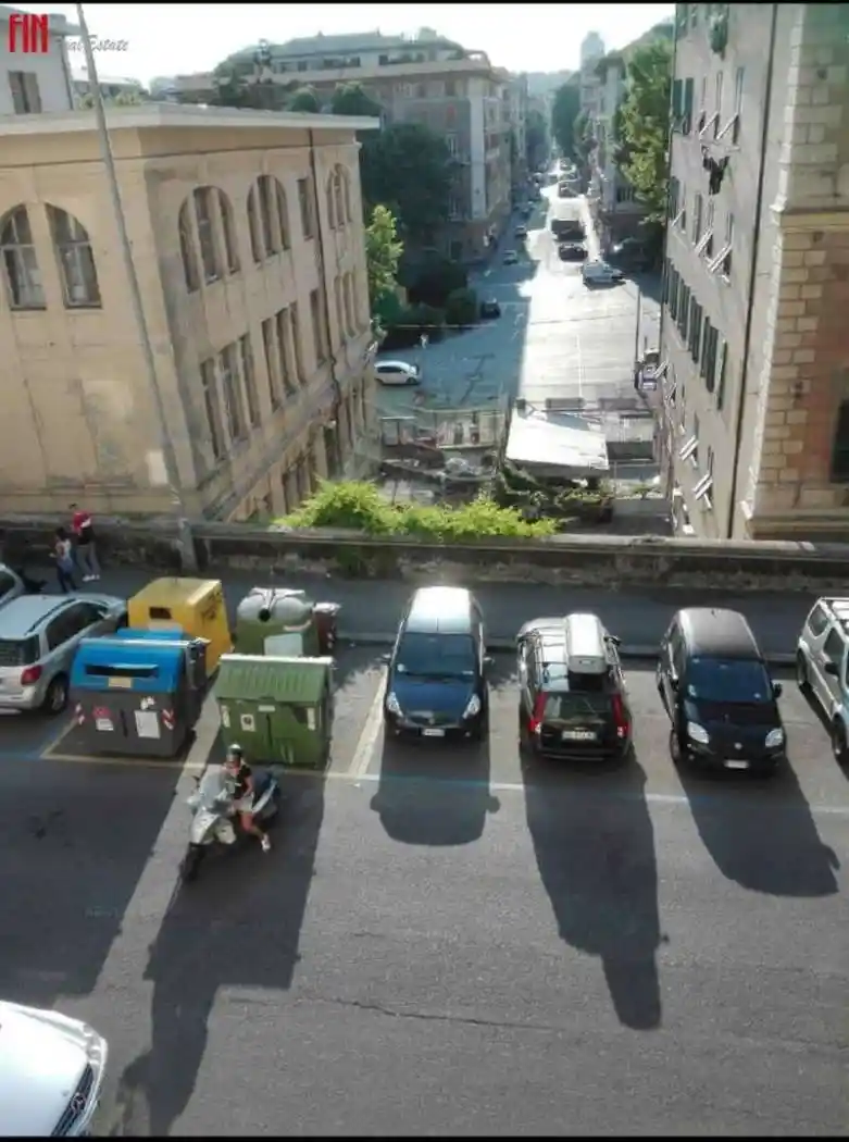 Appartamento in vendita a Genova