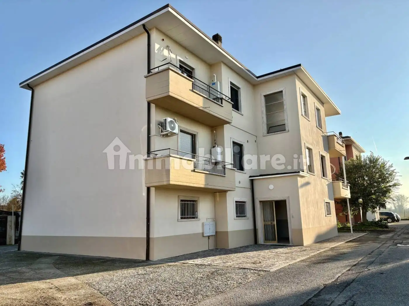 Appartamento in vendita a Castelvetro Piacentino