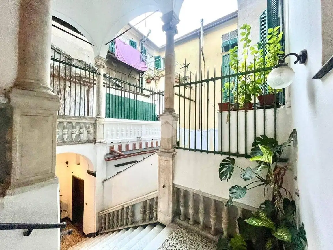 Appartamento in vendita a Genova