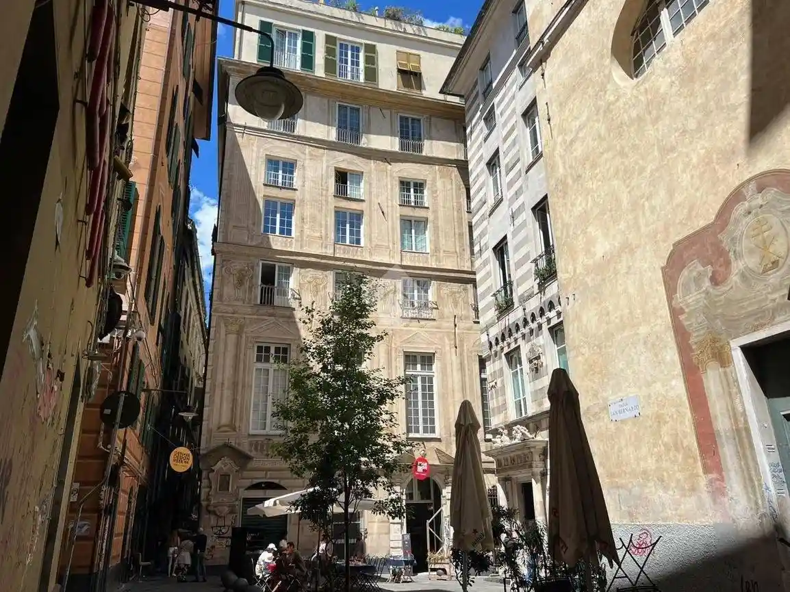 Quadrilocale via san bernardo 21, Molo, Genova - foto 2