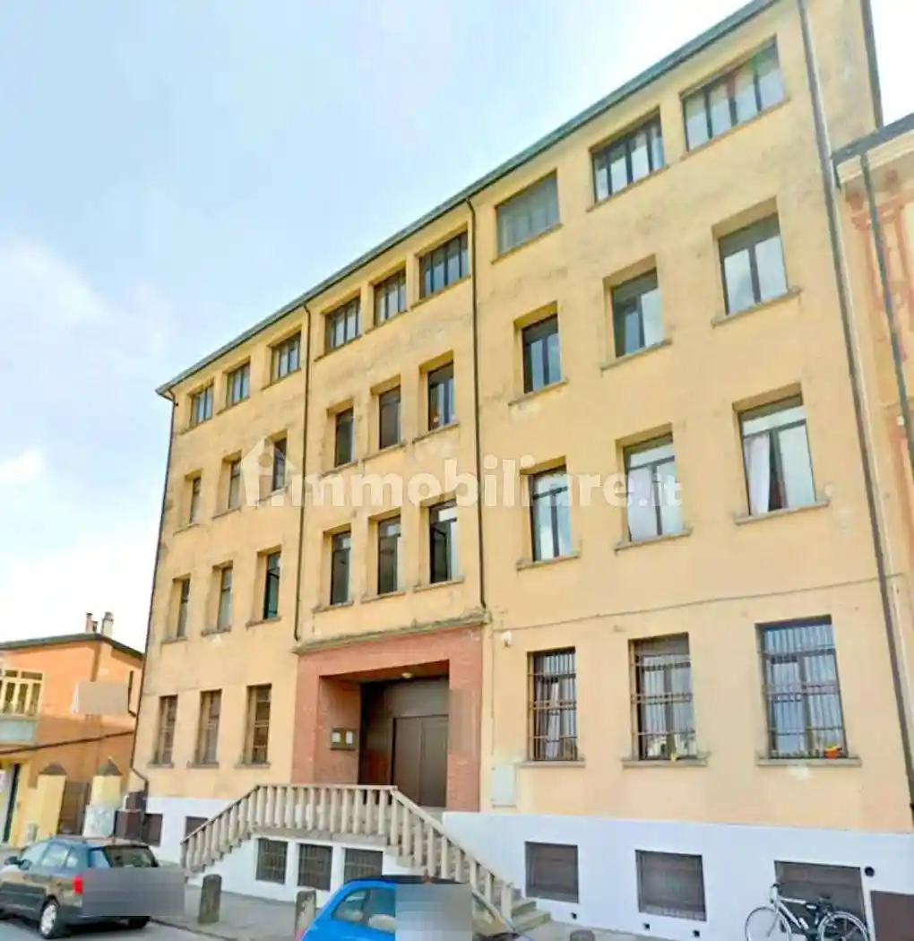 Palazzo - stabile all'asta via Giuseppe Mazzini, Pontelongo - foto 2
