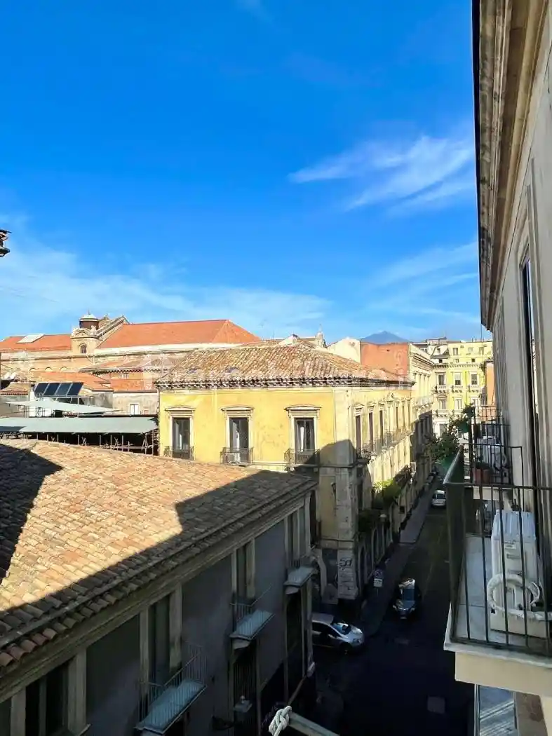 Bilocale via Vittorio Emanuele II 108, Centro Storico, Catania - foto 4