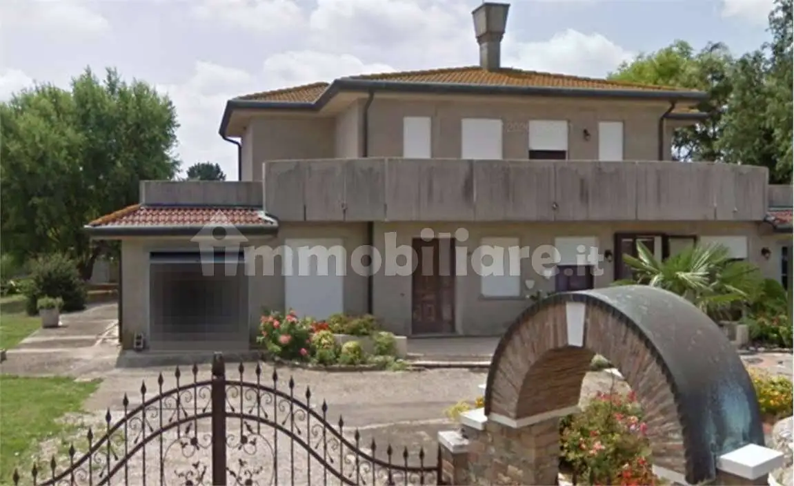 Villa in asta a Correzzola