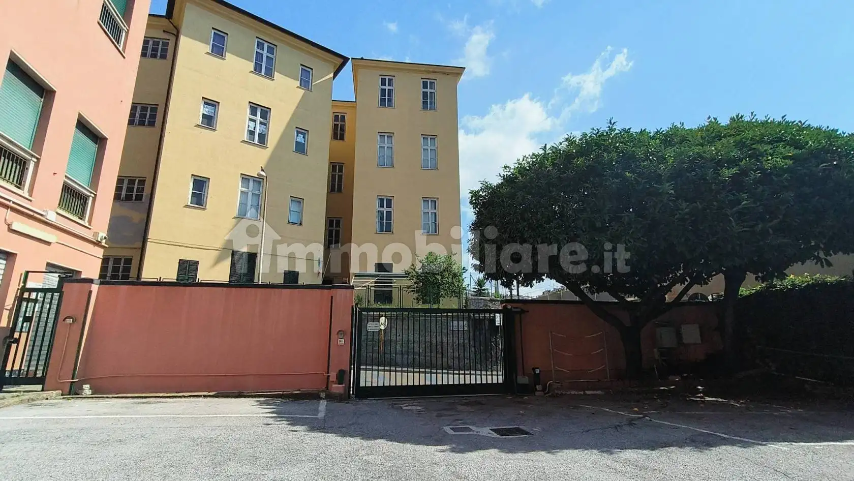 Appartamento in vendita a Genova