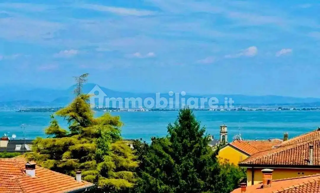 Villa in vendita a Desenzano del Garda