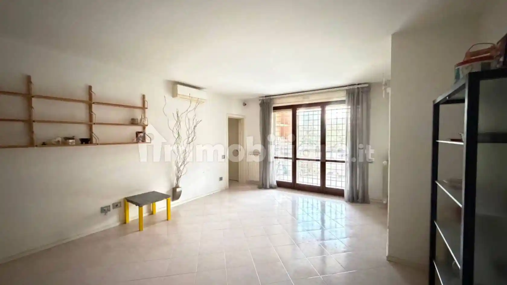 Trilocale via Padre Perilli 54, Casal Palocco, Roma - foto 5