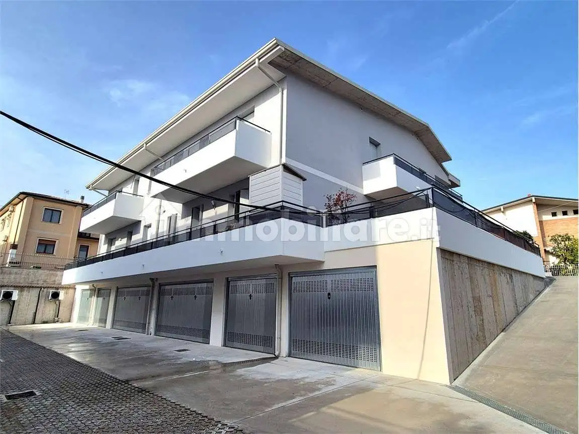 Appartamento in vendita a Valeggio sul Mincio