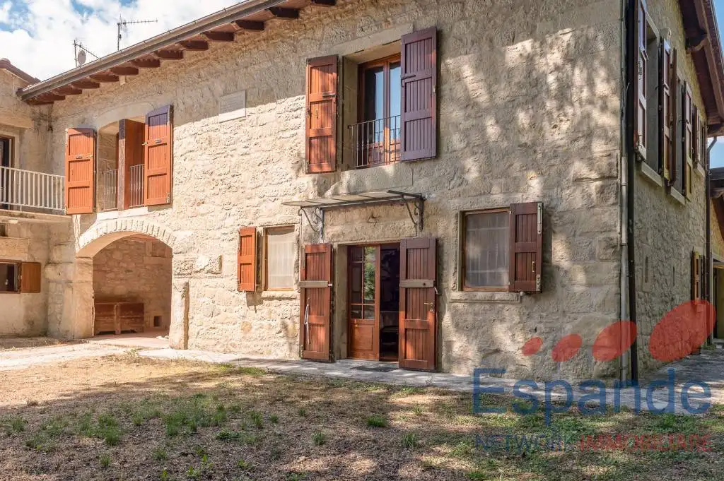 Rustico - Casale in vendita a Camugnano