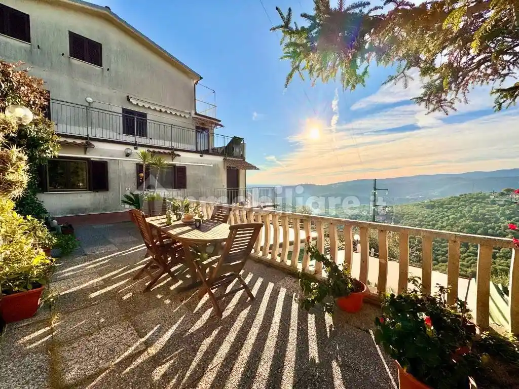 Appartamento in vendita a Imperia