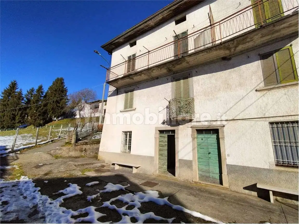 Casa indipendente in vendita a Costa Serina