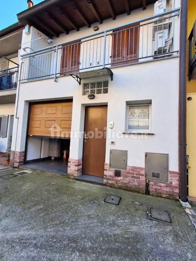 Casa indipendente in vendita a Romano di Lombardia