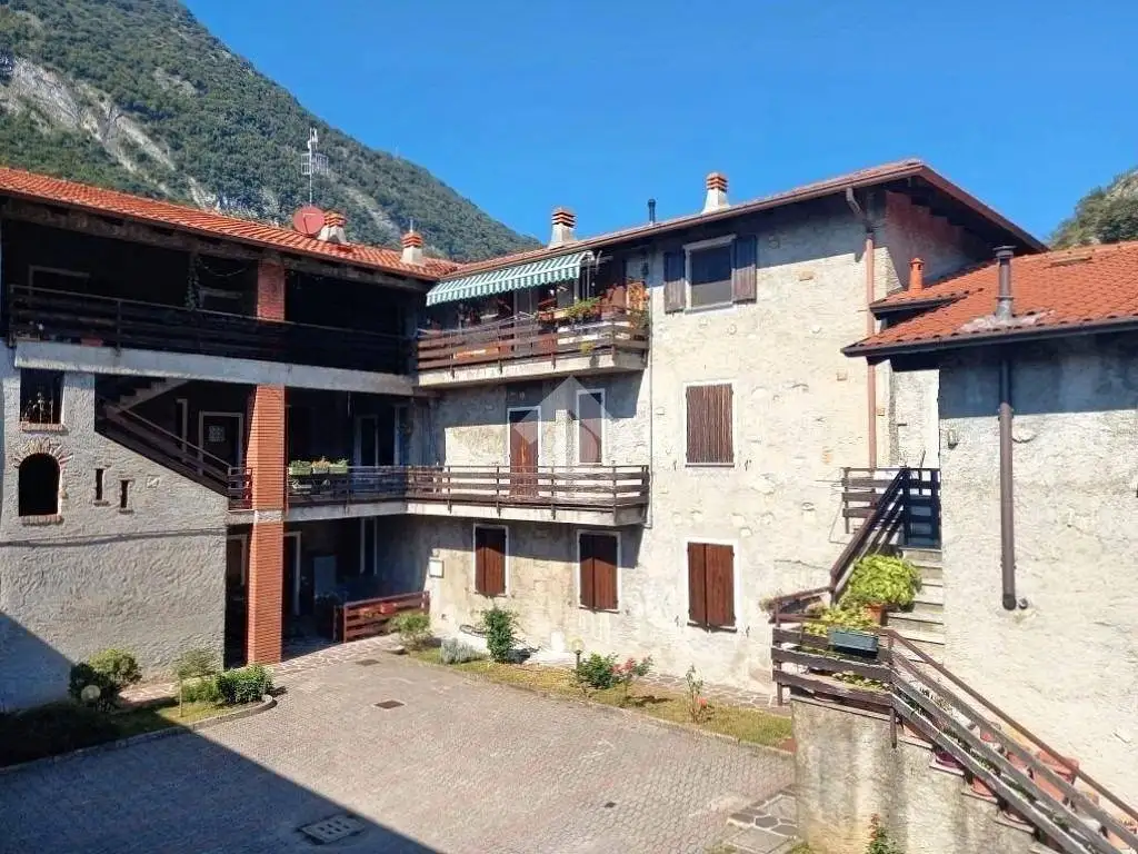 Trilocale via Cà Nova 14, Ravella, Castelmarte - foto 2