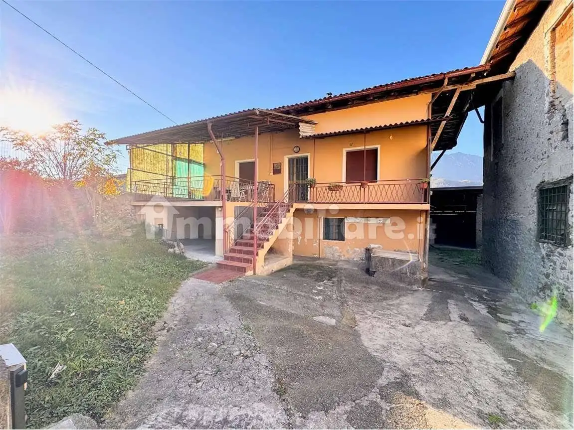 Casa indipendente in vendita a Darfo Boario Terme