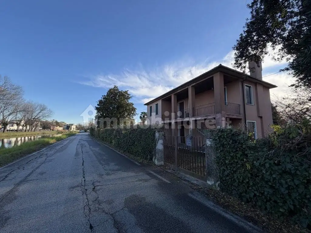 Villa in vendita a Mira