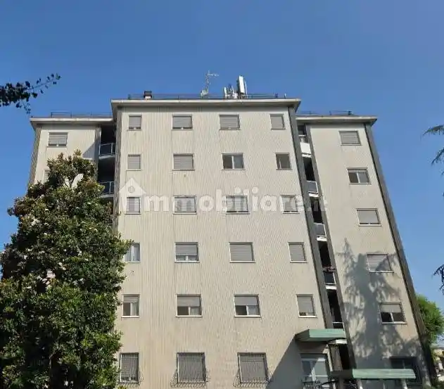 Appartamento in vendita a Rozzano