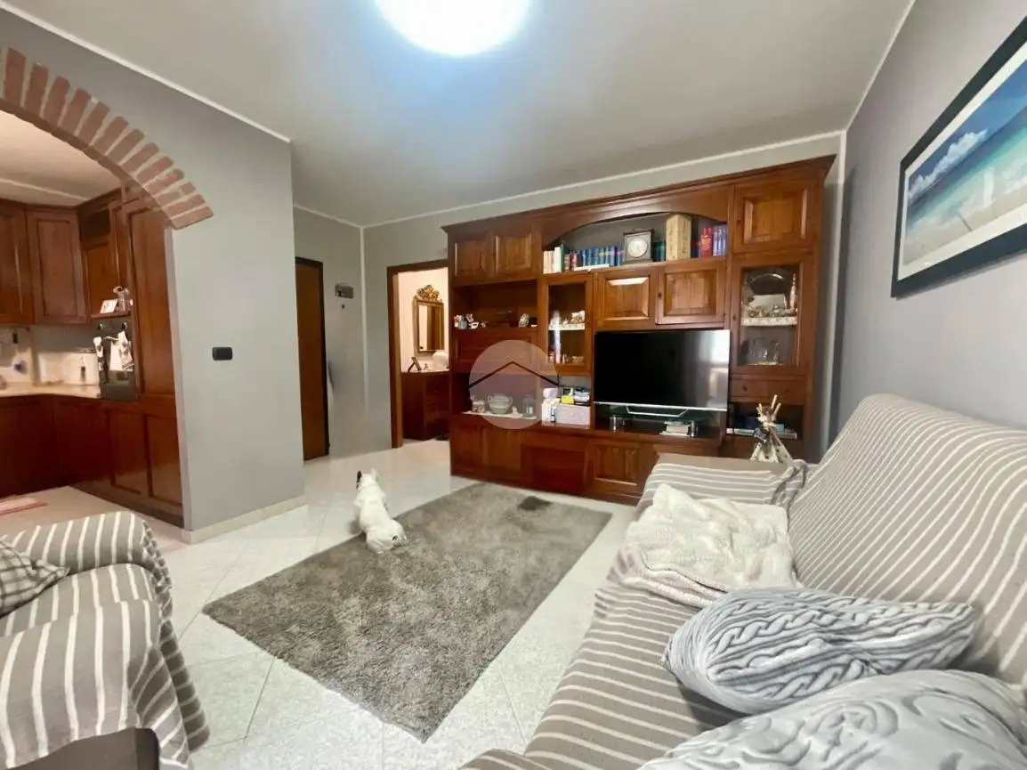 Quadrilocale via Generale dalla Chiesa 19, Centro, Leinì - foto 2