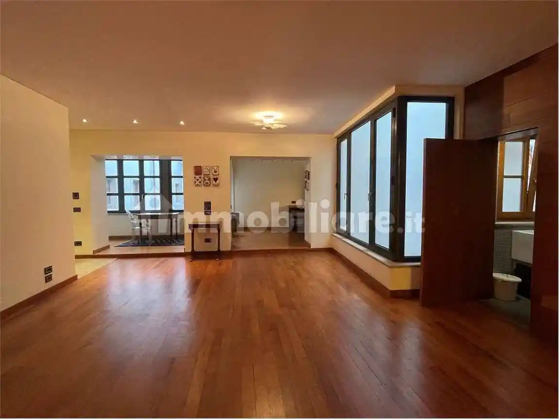 Quadrilocale via di Cavana 14, Città Vecchia, Trieste - foto 2