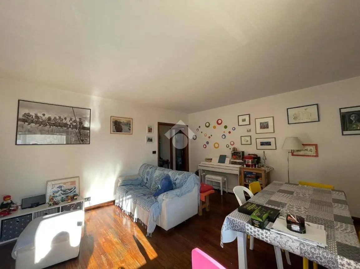 Trilocale via F. Chabod 44, Centro, Aosta - foto 4