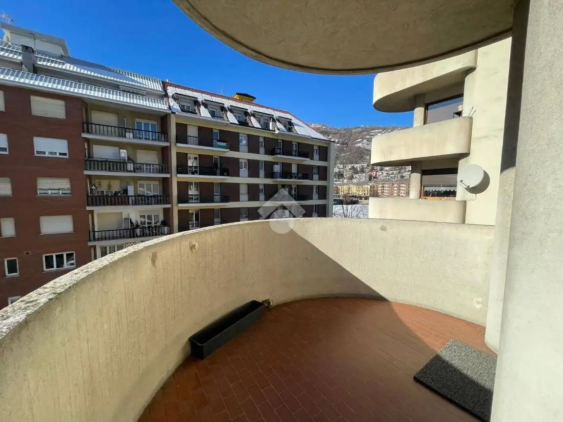 Trilocale via F. Chabod 44, Centro, Aosta - foto 5