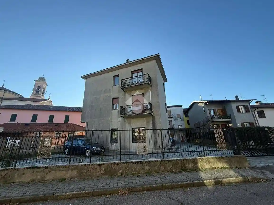 Quadrilocale via Trieste 6, Centro, Brenna - foto 4