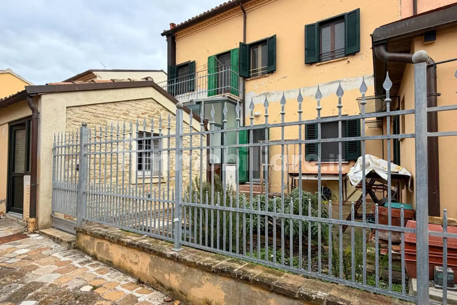 Casa indipendente in vendita a Pesaro