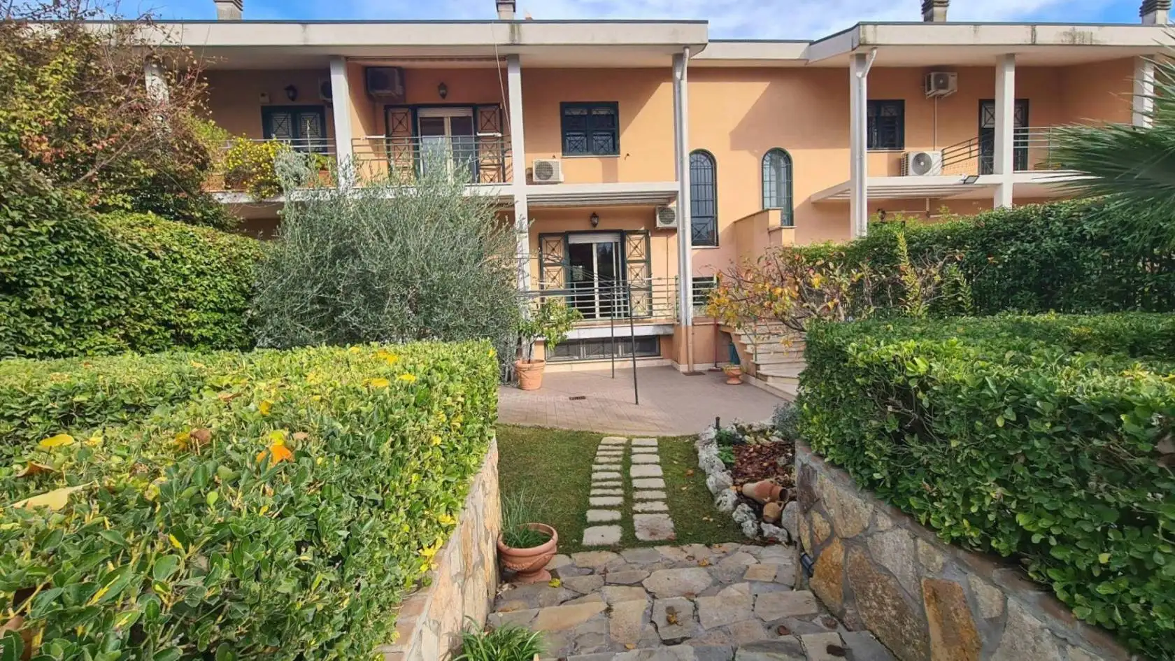 Villetta a schiera in vendita a Roma