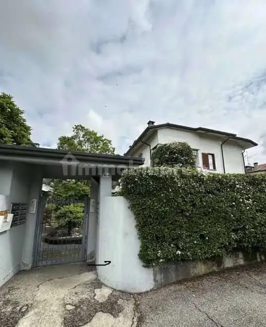 Appartamento in asta a Caponago