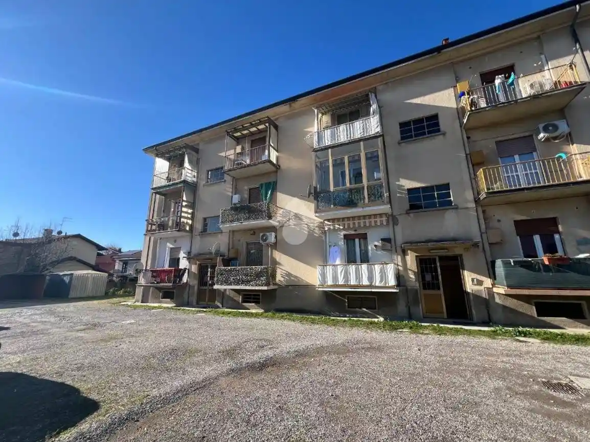 Bilocale via bainsizza 3, Centro, Malnate - foto 2