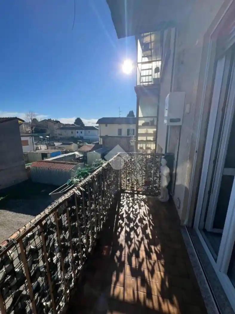 Bilocale via bainsizza 3, Centro, Malnate - foto 3