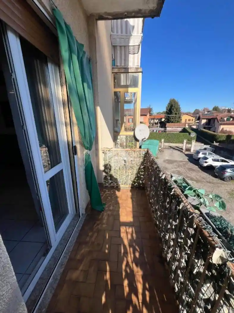 Bilocale via bainsizza 3, Centro, Malnate - foto 4