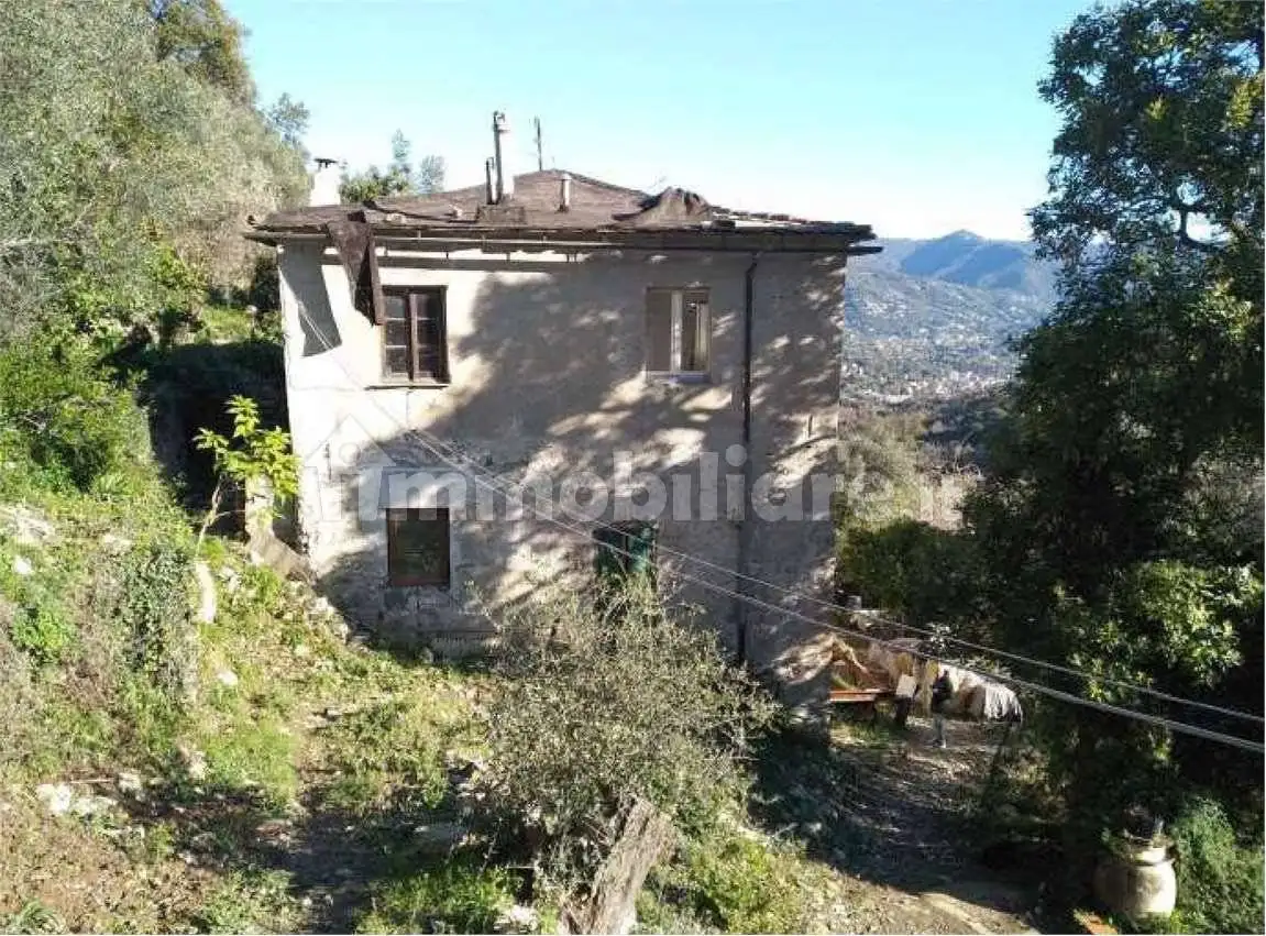 Appartamento in asta a Camogli