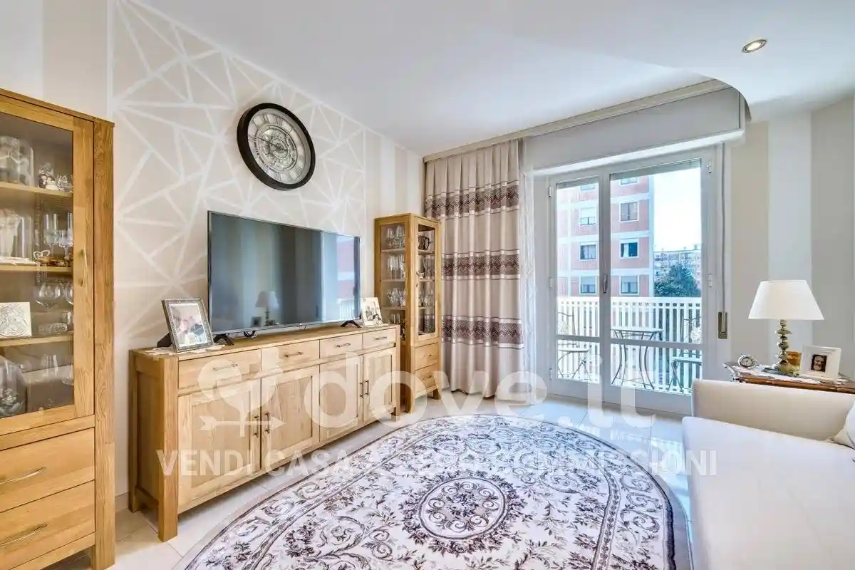 Trilocale via dei Salici 10, Quartiere Olmi, Milano - foto 2