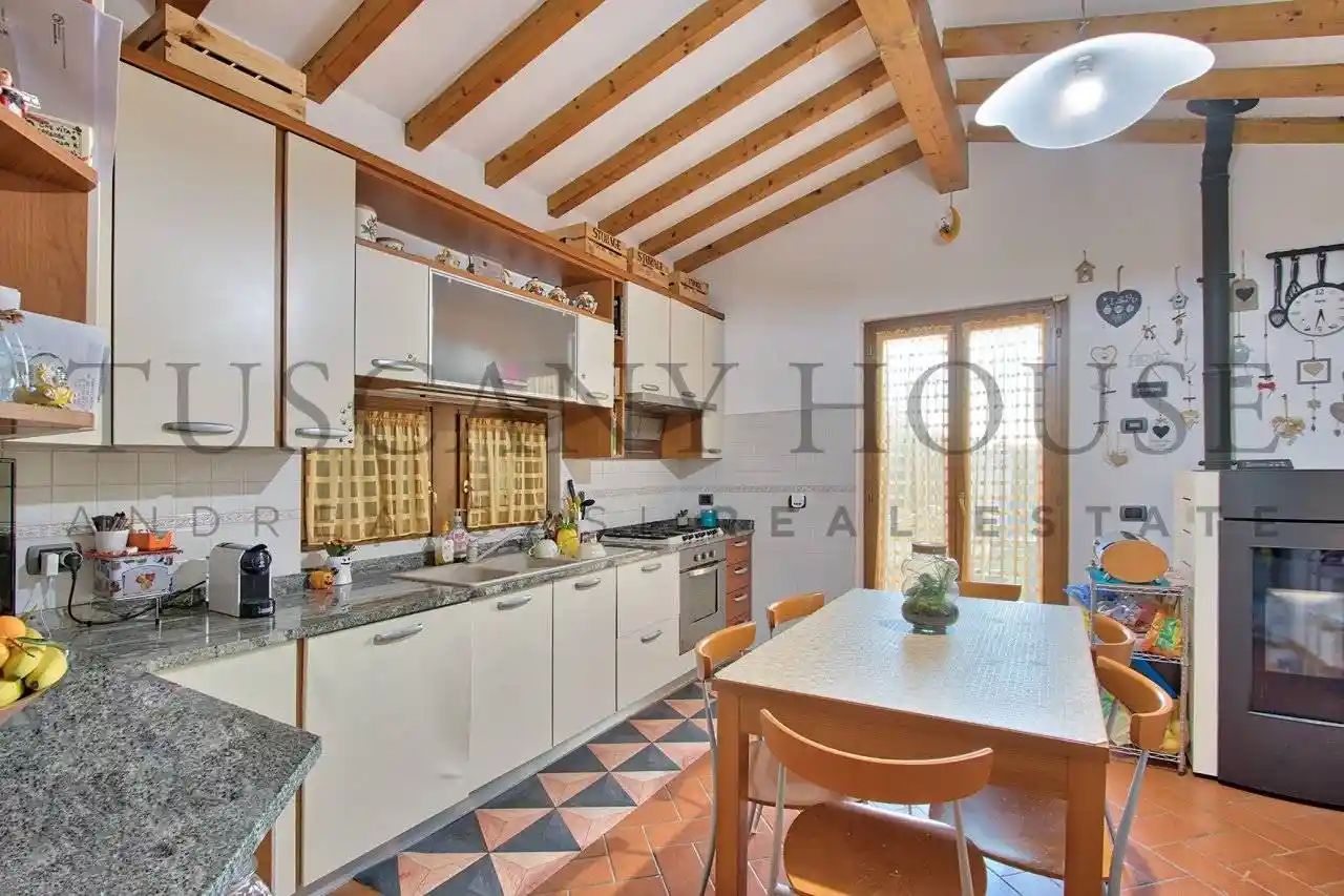 Villa unifamiliare, ottimo stato, 460 m², Frassineto, Arezzo - foto 3