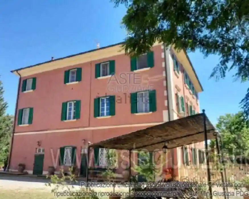 Villa in vendita a Cecina