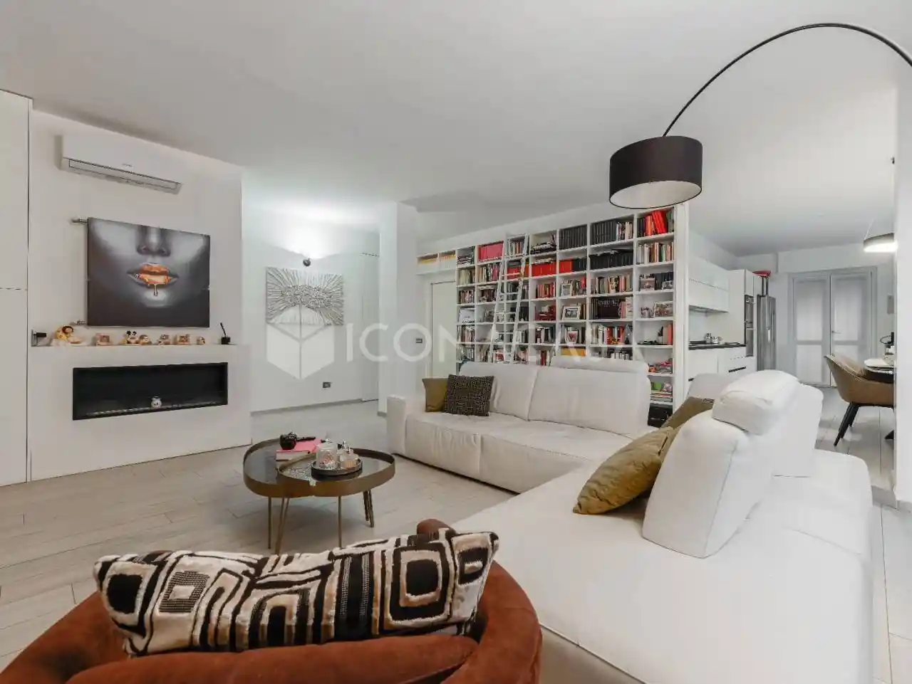 Quadrilocale via Gianfranco Zuretti 47, Cascina dei Pomi, Milano - foto 2