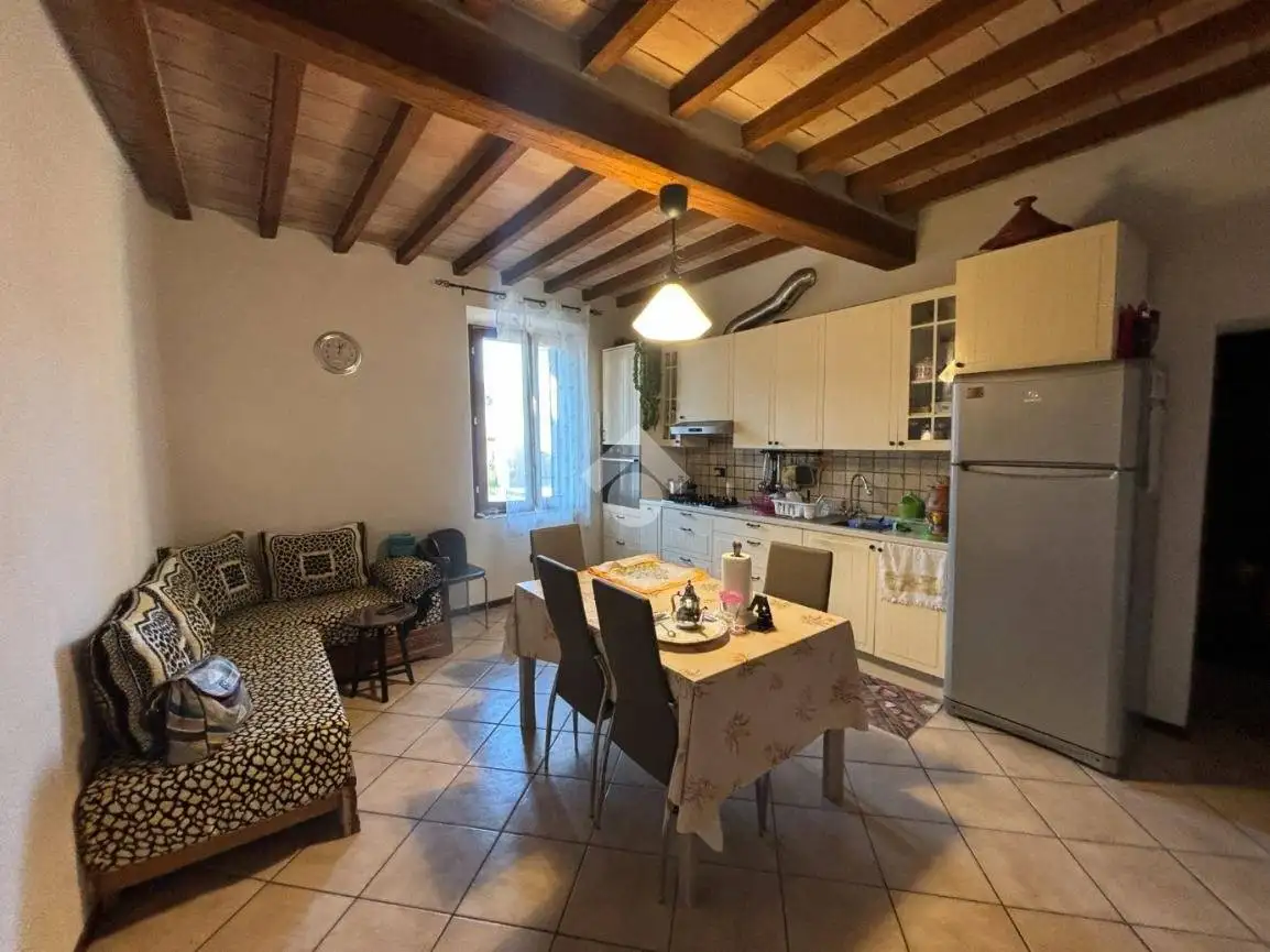 Appartamento in vendita a Traversetolo