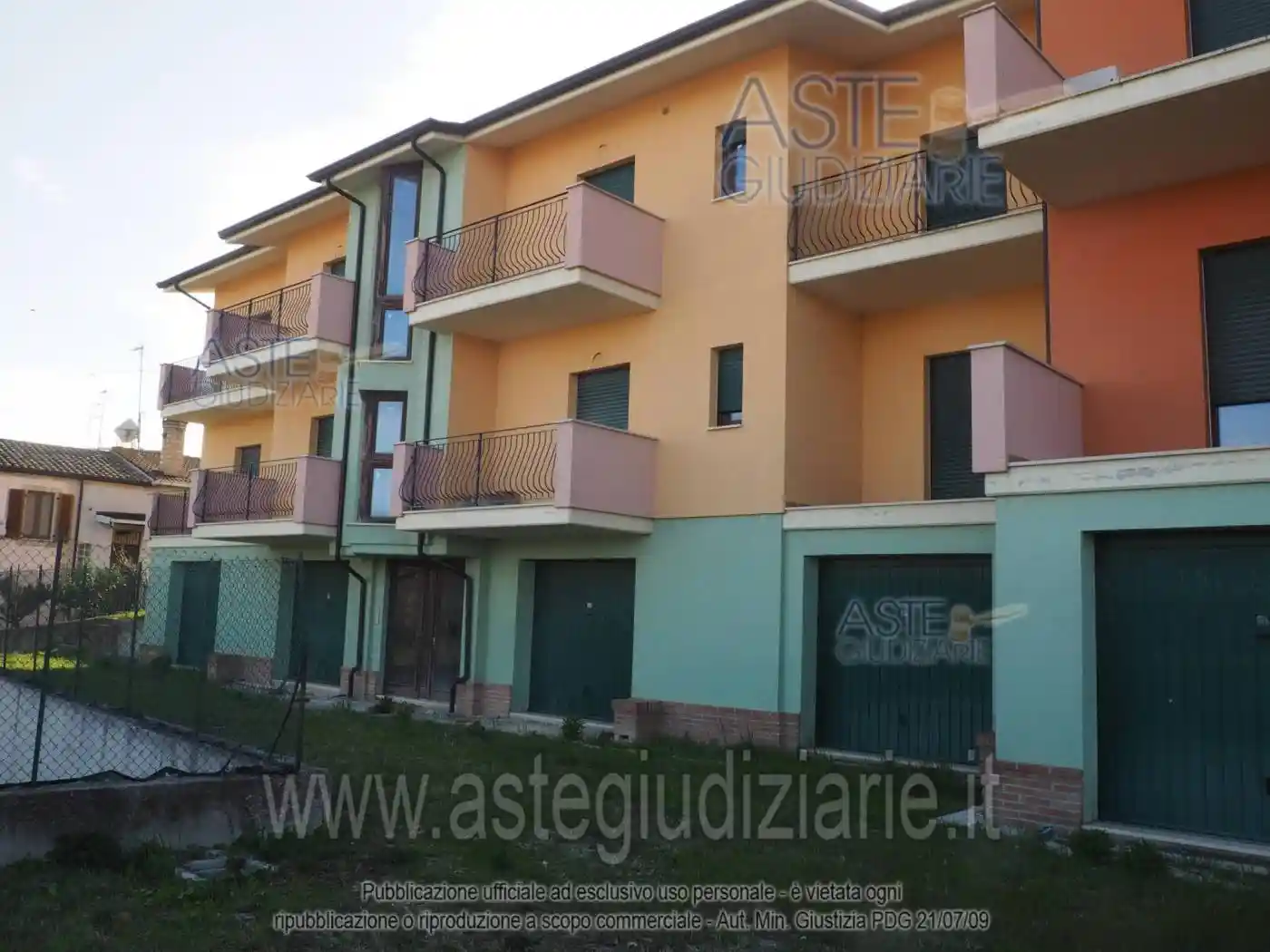 Palazzo - stabile all'asta via Gabriele D'Annunzio, 64010 Colonnella Italia, Colonnella - foto 2