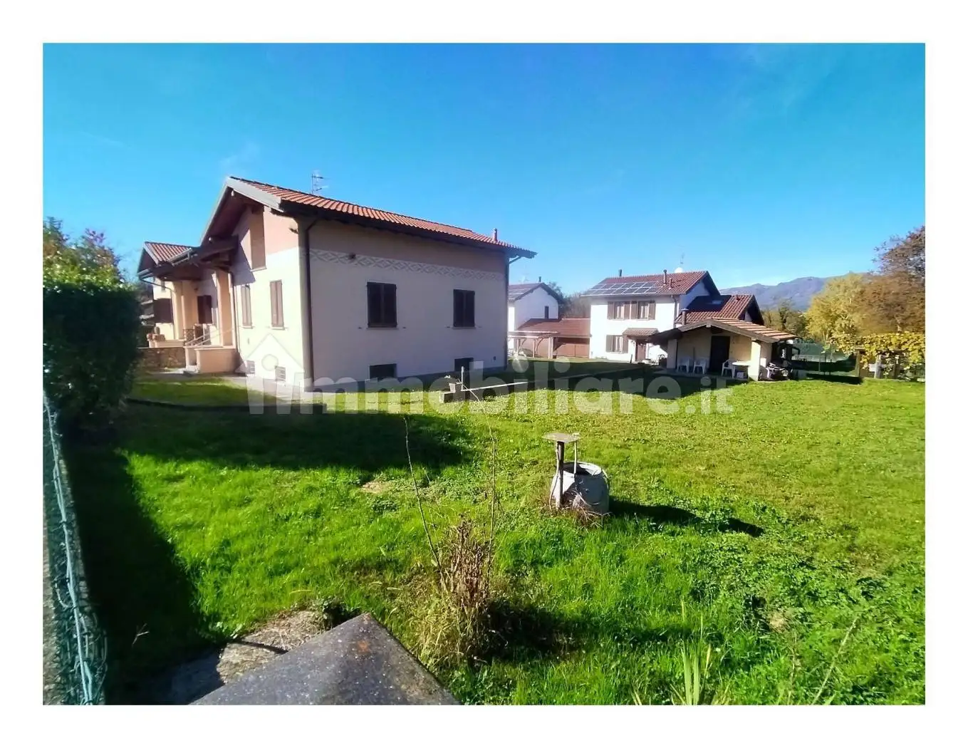Villa bifamiliare 150 m², Centro, Azzate - foto 4