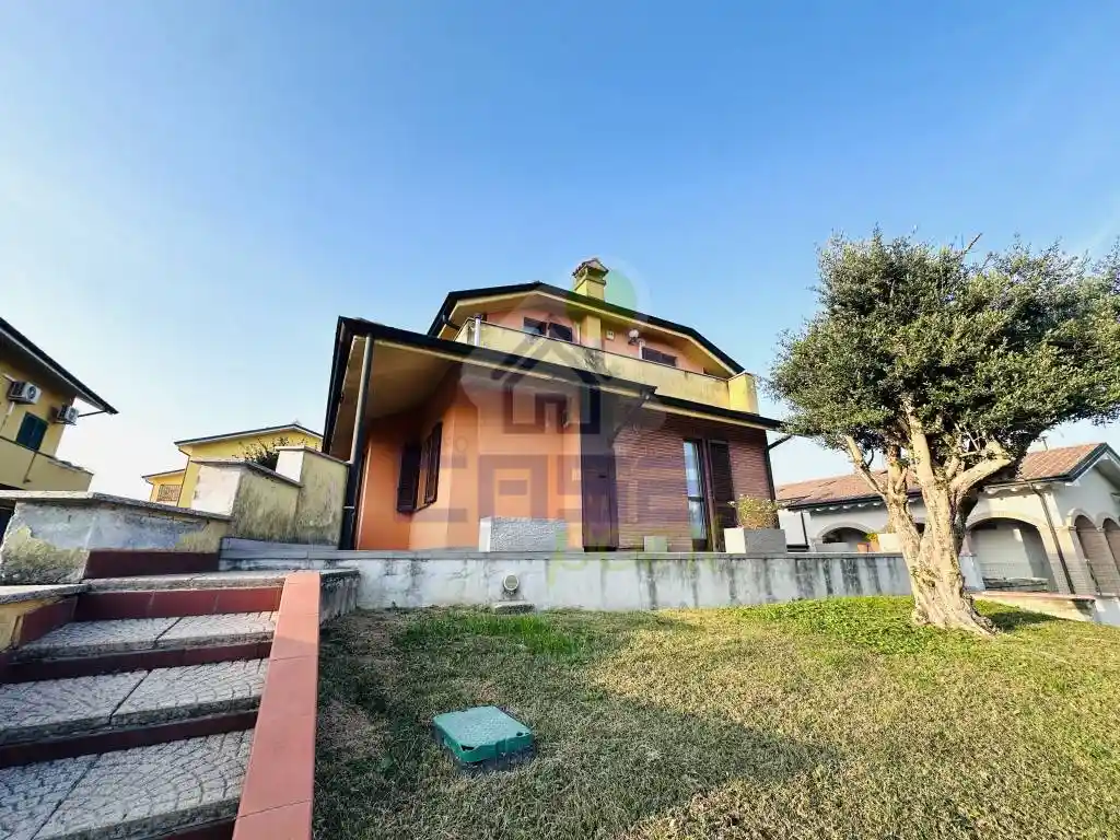 Villa unifamiliare via Paolo borsellino 27, Castiraga Vidardo - foto 2