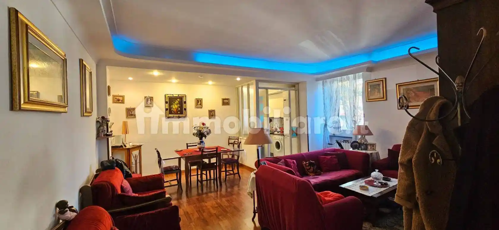 Appartamento in vendita a Napoli