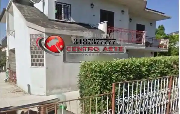 Villa in vendita a Lariano