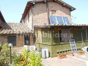 Villa in asta a Monteroni d'Arbia