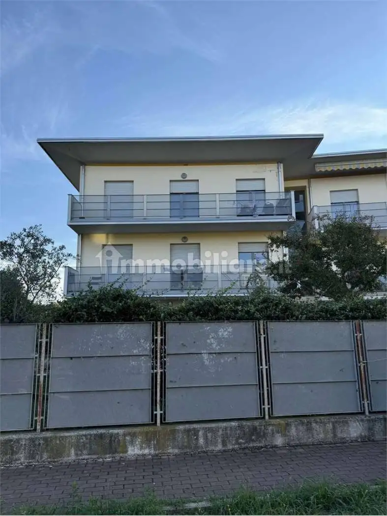 Appartamento in asta a Madone