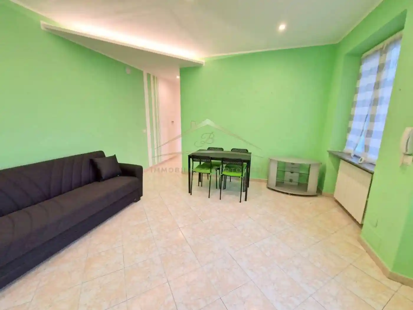 Quadrilocale via San Grato 2, Centro, Borgosesia - foto 3